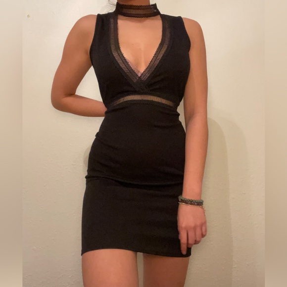 MSSGUIDED black dress with choker - Picture 1 of 2